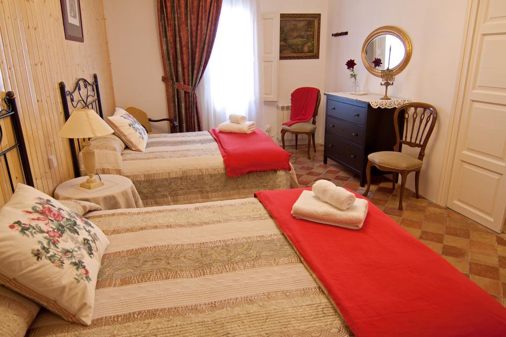 Casa Rural La Casona Urrea de Gaen Quarto foto